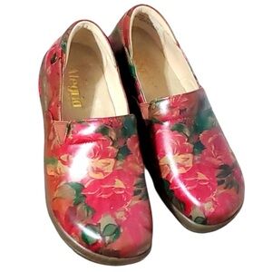 ALEGRIA Southwestern Romance Nursing Shoes Size 7 — NEW W/O BOX